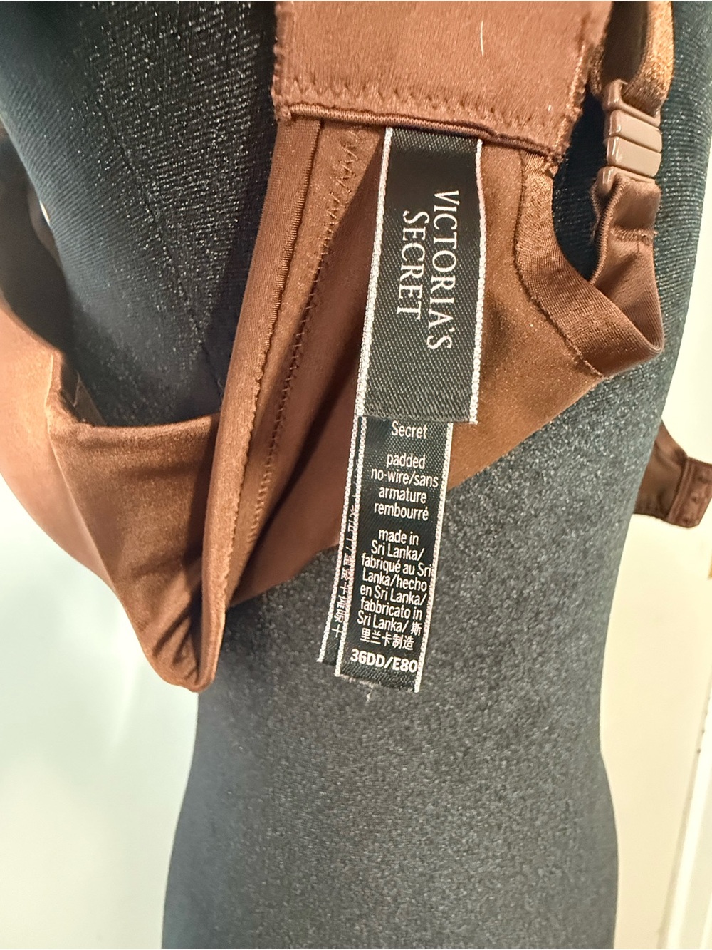 Victorias secret So Obsessed smooth wireless push-up bra. - Picture 3 of 5